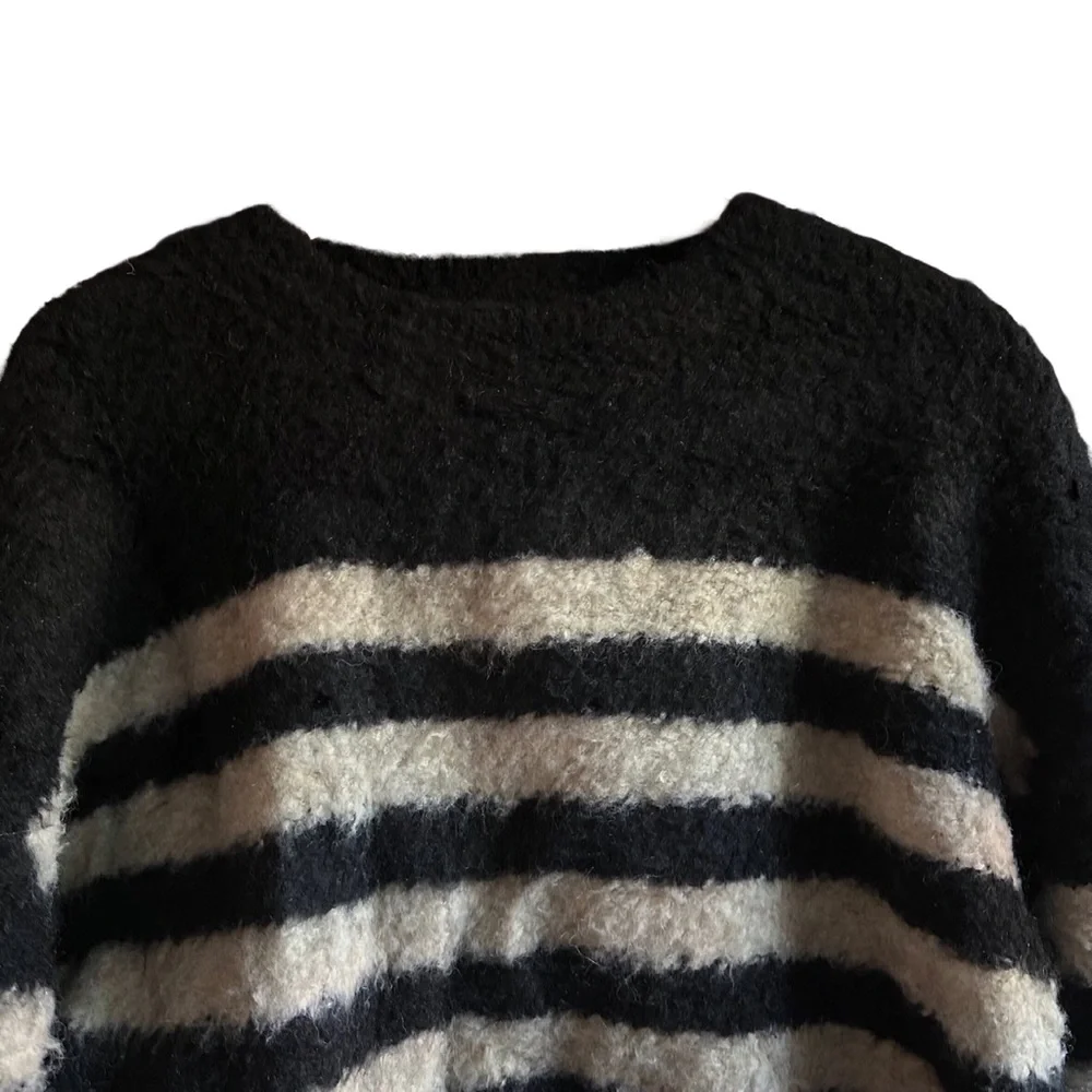 Universal Thread Sweater Striped Black + Beige Soft + Fuzzy XXL 2XL NWT